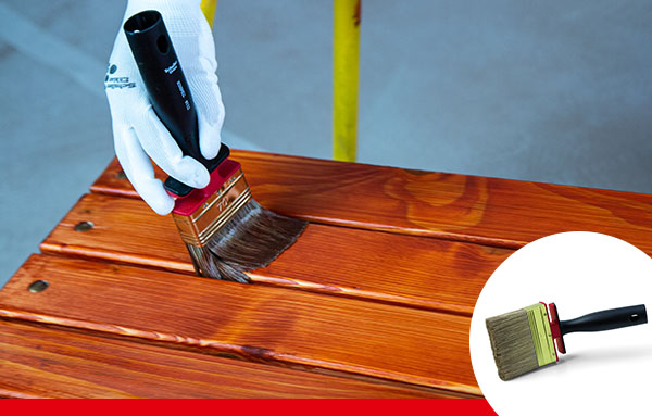 A fa terasz festése